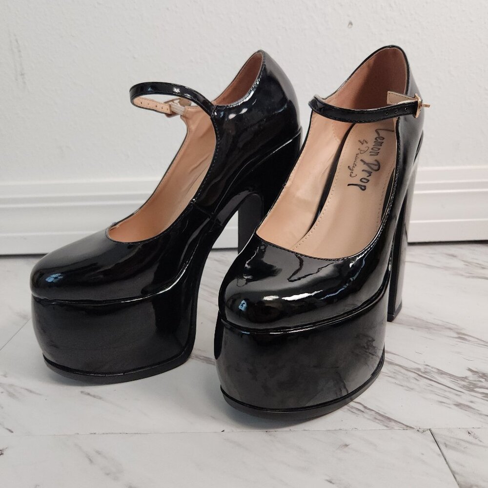 BLACK TAMSIN PLATFORM HEELS - LEMON DROP BY PRIVILEGED